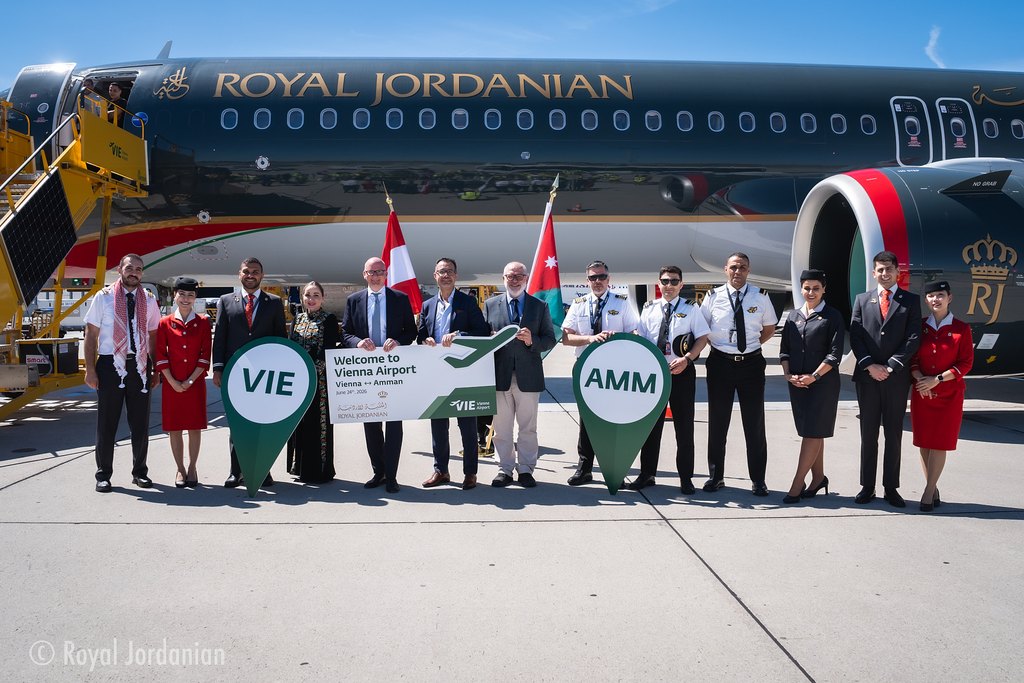 Airbus A320neo von Royal Jordanian am Flughafen Wien